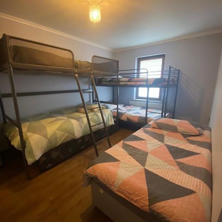 Dublin Airport Big Rooms With Bathroom Outside Room - Kitchen Only 7 Days Reservation מראה חיצוני תמונה