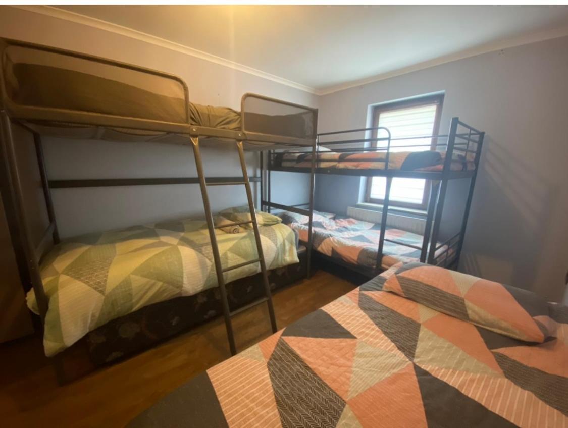 Dublin Airport Big Rooms With Bathroom Outside Room - Kitchen Only 7 Days Reservation מראה חיצוני תמונה