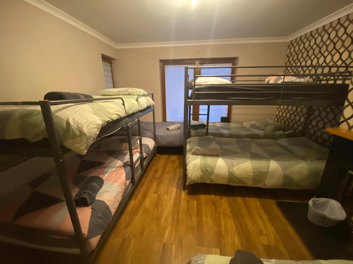 Dublin Airport Big Rooms With Bathroom Outside Room - Kitchen Only 7 Days Reservation מראה חיצוני תמונה
