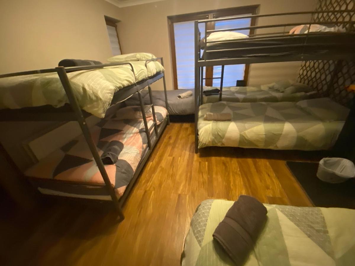 Dublin Airport Big Rooms With Bathroom Outside Room - Kitchen Only 7 Days Reservation מראה חיצוני תמונה
