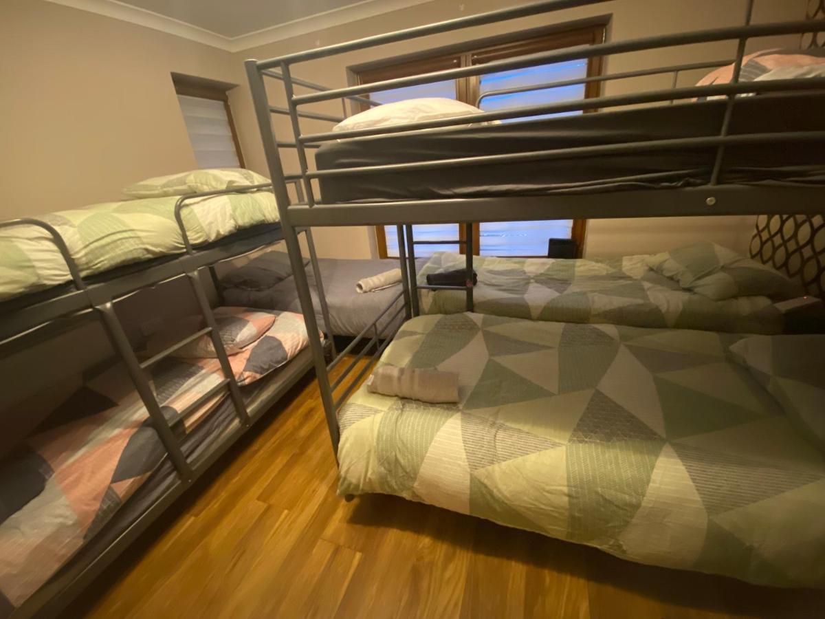 Dublin Airport Big Rooms With Bathroom Outside Room - Kitchen Only 7 Days Reservation מראה חיצוני תמונה