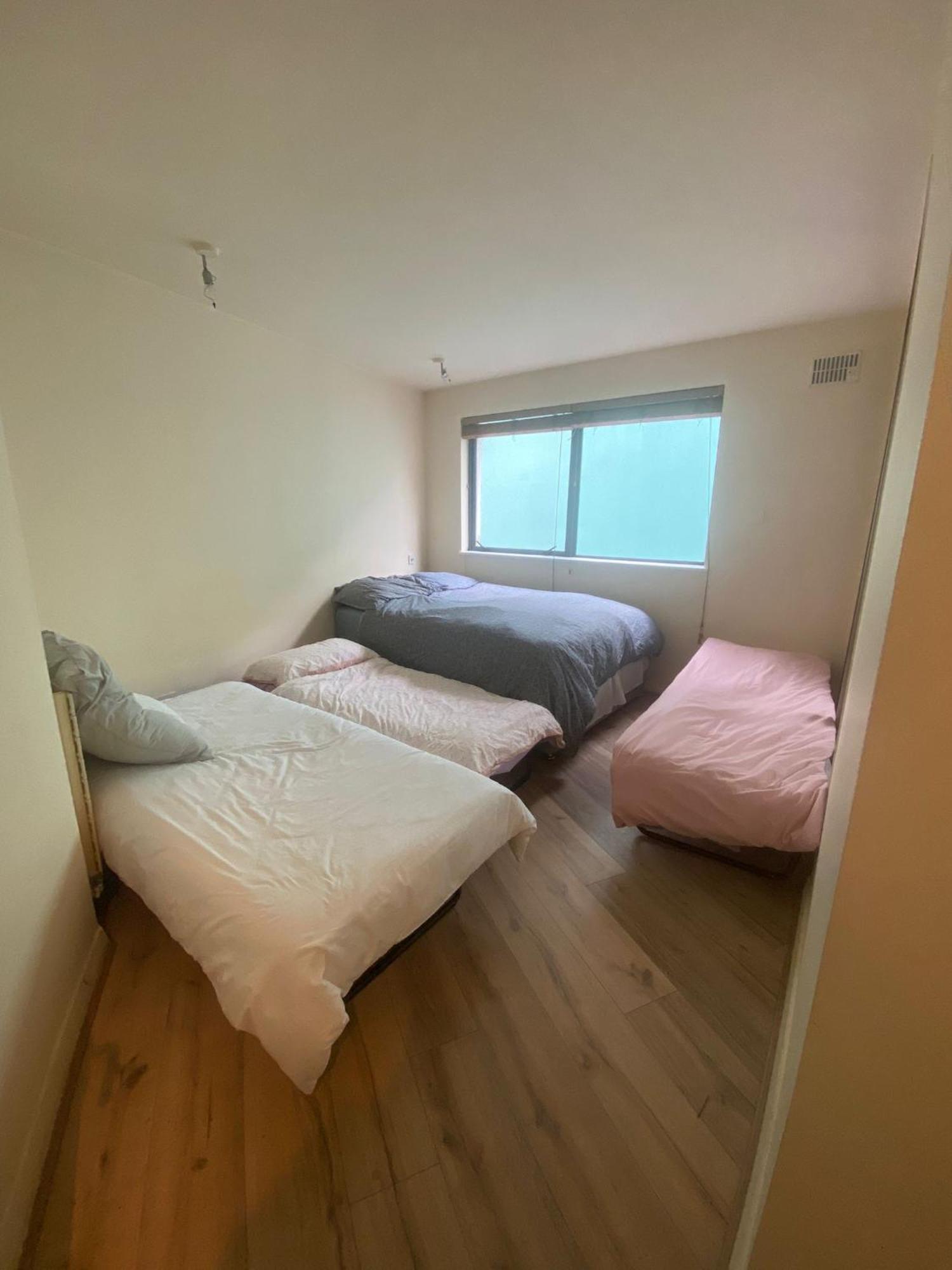 Dublin Airport Big Rooms With Bathroom Outside Room - Kitchen Only 7 Days Reservation מראה חיצוני תמונה