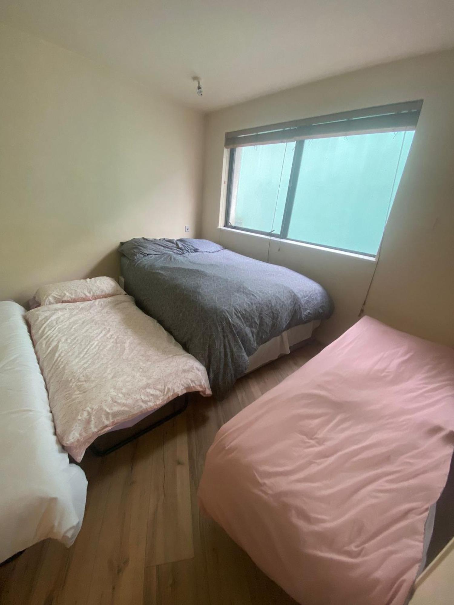 Dublin Airport Big Rooms With Bathroom Outside Room - Kitchen Only 7 Days Reservation מראה חיצוני תמונה