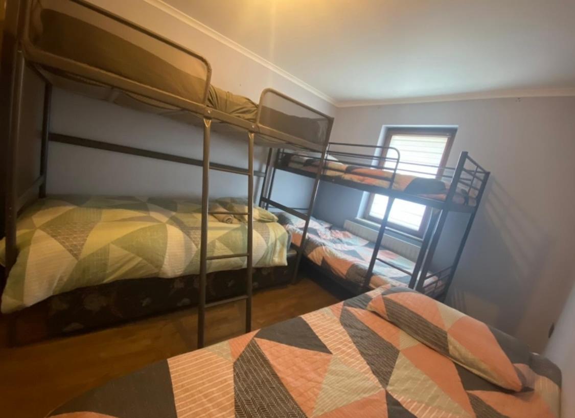 Dublin Airport Big Rooms With Bathroom Outside Room - Kitchen Only 7 Days Reservation מראה חיצוני תמונה