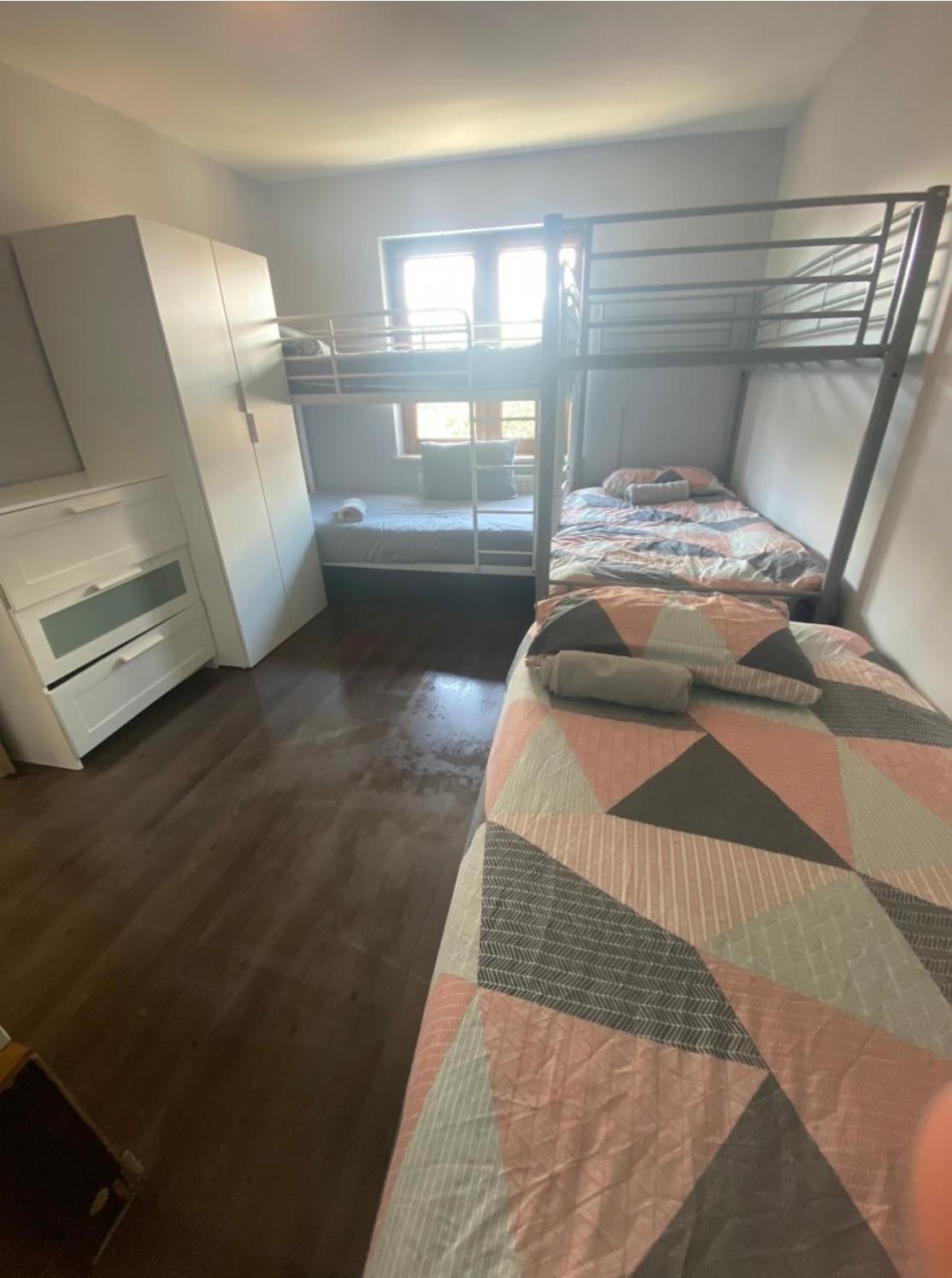 Dublin Airport Big Rooms With Bathroom Outside Room - Kitchen Only 7 Days Reservation מראה חיצוני תמונה